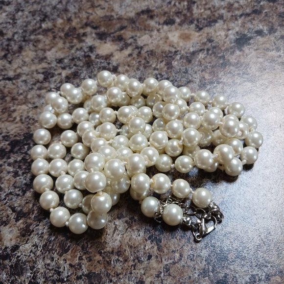 Long Strand Faux Glass Pearl Necklace - Picture 10 of 12